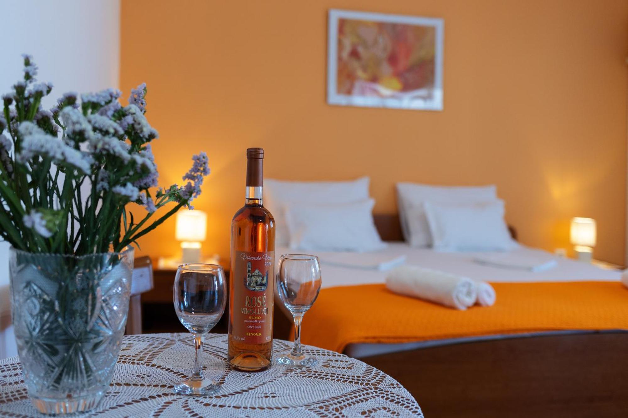 Guesthouse Seaview Hvar Town Extérieur photo