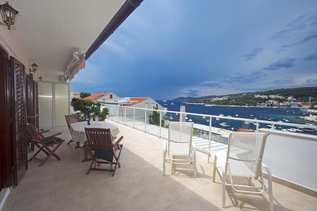 Guesthouse Seaview Hvar Town Extérieur photo